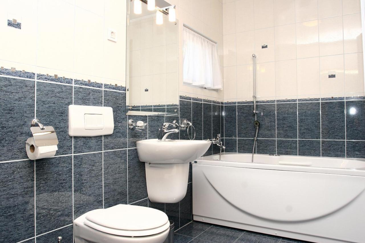 Apartmani Marbis كوبريفنيتسا الغرفة الصورة